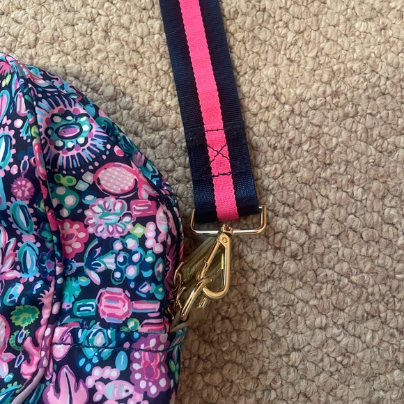 Lilly Pulitzer Beale Weekender Bag 🌴💕 - Picture 5 of 13